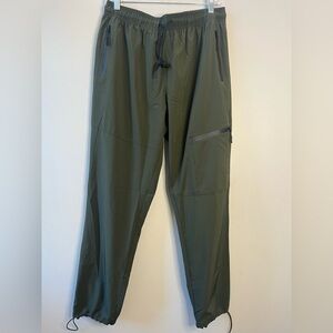 INNO Womens XL Olive Army Green Track Hiking UV UPF Light Durable Pockets Relax